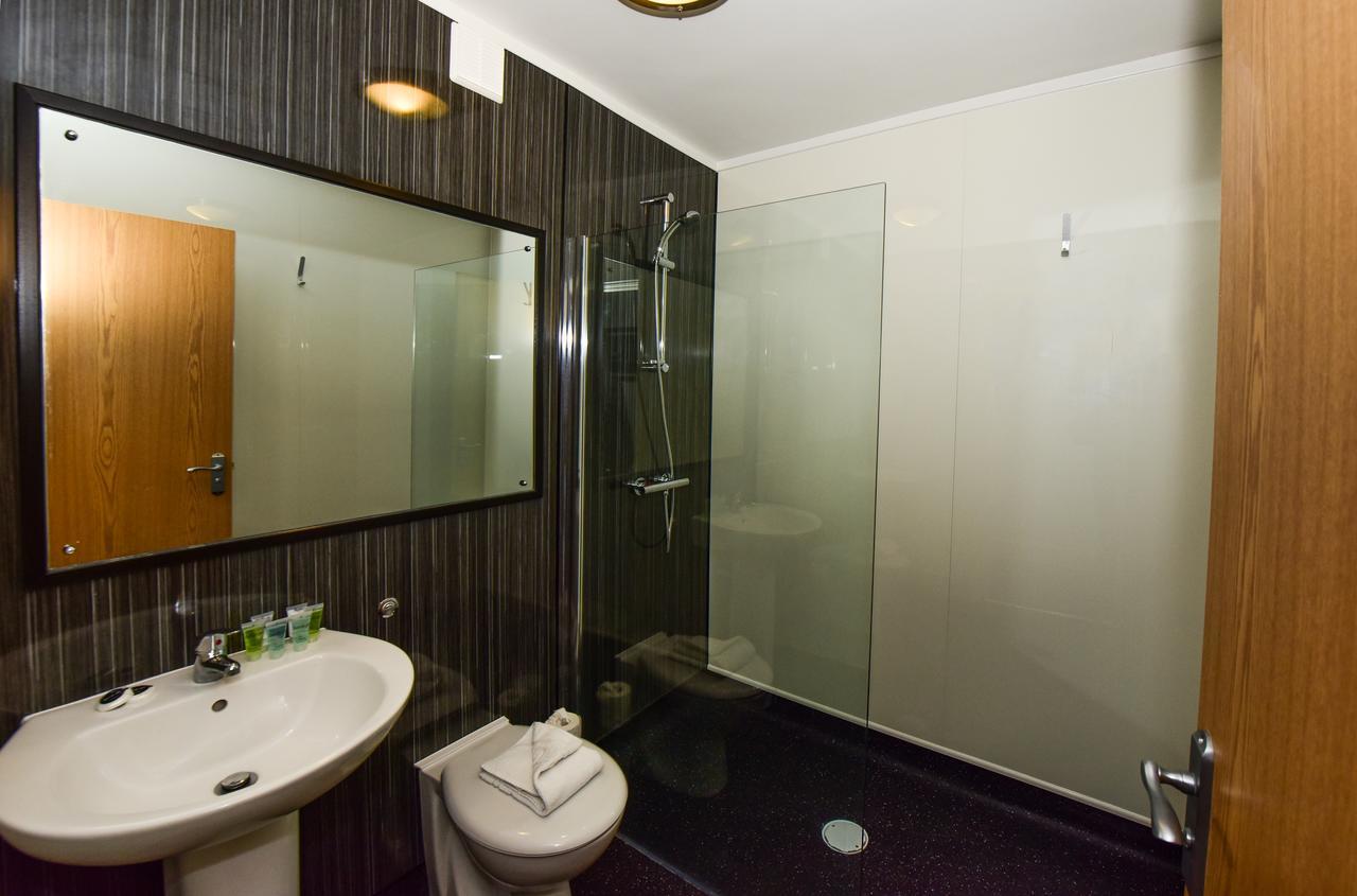 Rivers Hotel Gateshead Bagian luar foto